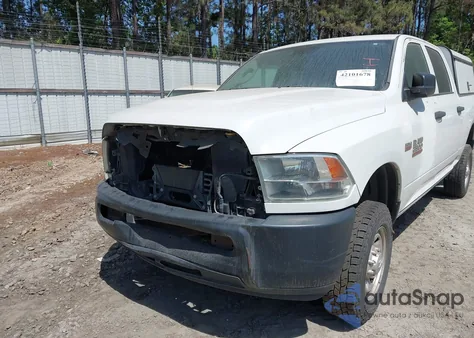 2015 Ram 2500 Tradesman из США, поврежденный, VIN 3C6TR5CT5FG705443